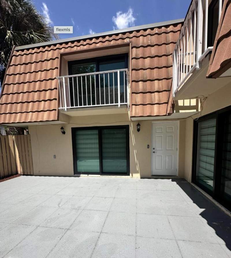 2 bedroom Condominium at 507 Green Springs Place, Waterside Luxury Townhomes Condo, West Palm Beach — photo 2