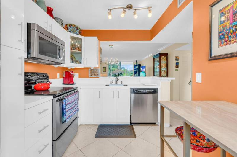 2 bedroom Condominium at 6795 Huntington Lane #306, Huntington Lakes Sec Two Condos, Delray Beach — photo 3