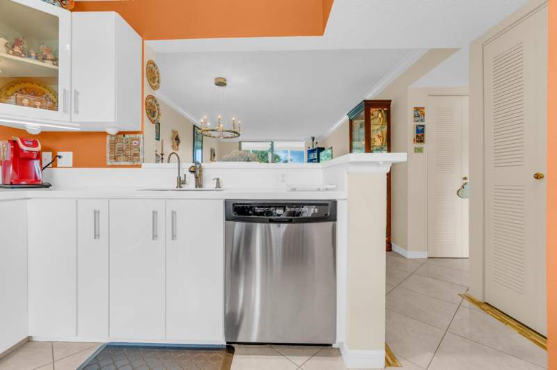 2 bedroom Condominium at 6795 Huntington Lane #306, Huntington Lakes Sec Two Condos, Delray Beach — photo 4
