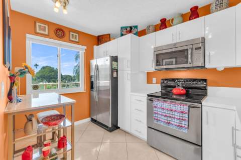 6795 Huntington Lane #306, Delray Beach FL - photo 7 of 72