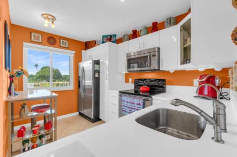 6795 Huntington Lane #306, Delray Beach FL - photo 8 of 72