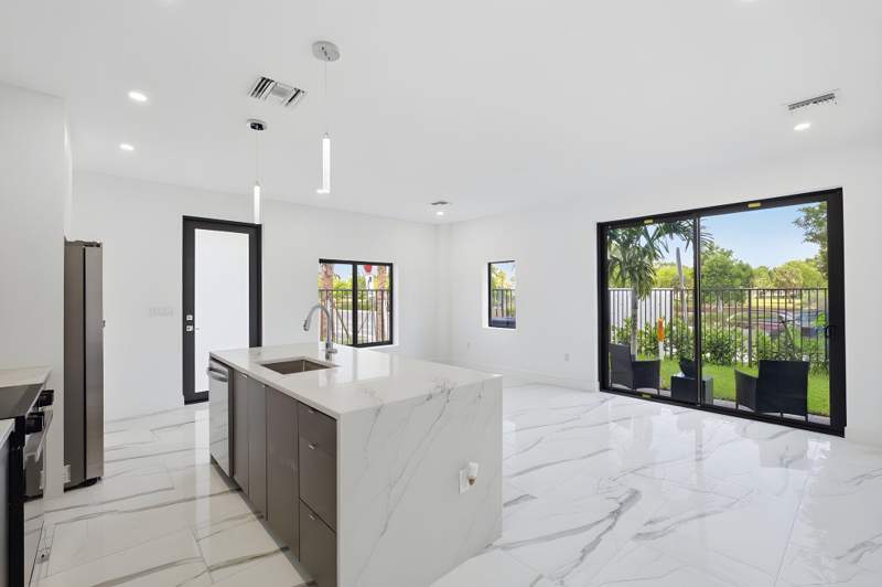 3 bedroom Townhouse at 1548 NW 1st Avenue, Pompano Terrace, Pompano Beach — photo 5