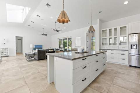 3213 SE Morningside Boulevard, Port St. Lucie FL - photo 6 of 57