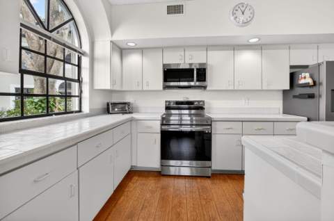 8073 Aberdeen Drive #102, Boynton Beach FL - photo 10 of 56