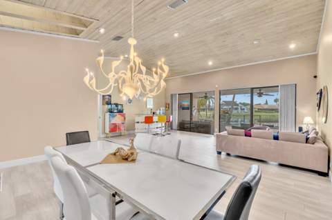 7640 NW 87th Avenue, Tamarac FL - photo 6 of 50