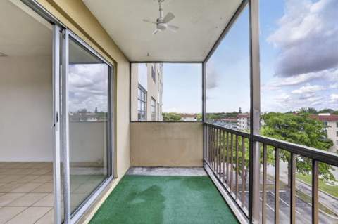 4174 Inverrary Drive #513, Lauderhill FL - photo 24 of 36