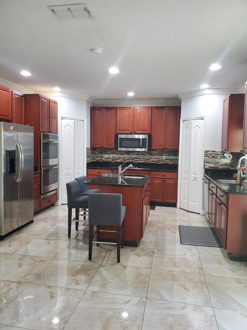 5 bedroom Townhouse at 6140 NW Butterfly Orchid Place, Winterlakes Tract H 1st Replat, Port St. Lucie — photo 2