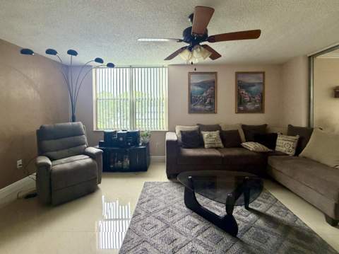 9301 Lime Bay Boulevard #301, Tamarac FL - photo 12 of 34
