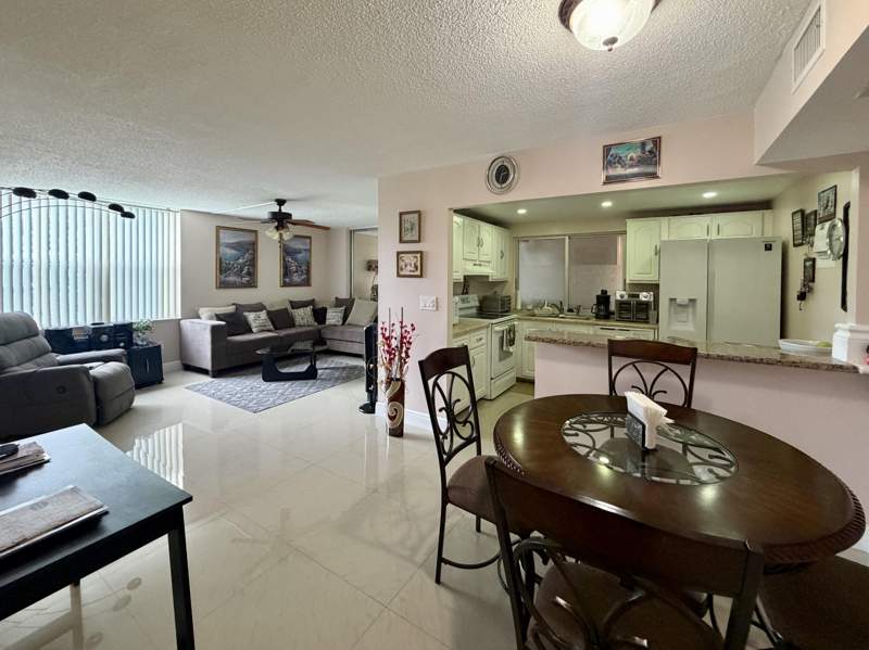 2 bedroom Condominium at 9301 Lime Bay Boulevard #301, Lime Bay Phase 3, Tamarac — photo 4