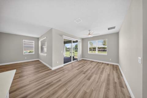 6632 NW Cloverdale Avenue, Port St. Lucie FL - photo 8 of 35