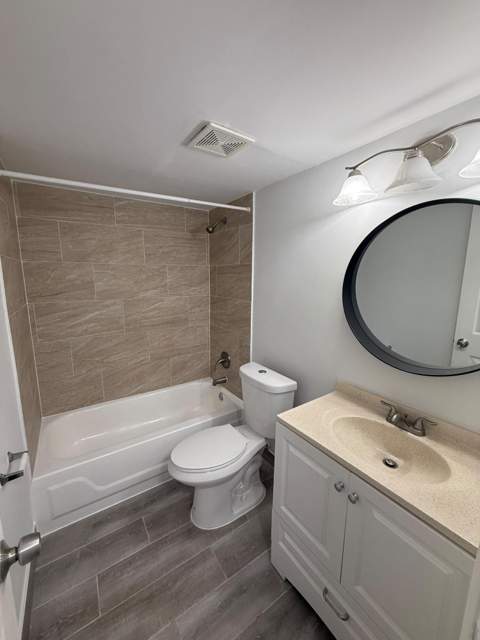 6190 Woodlands Boulevard #110, Tamarac FL - photo 6 of 11