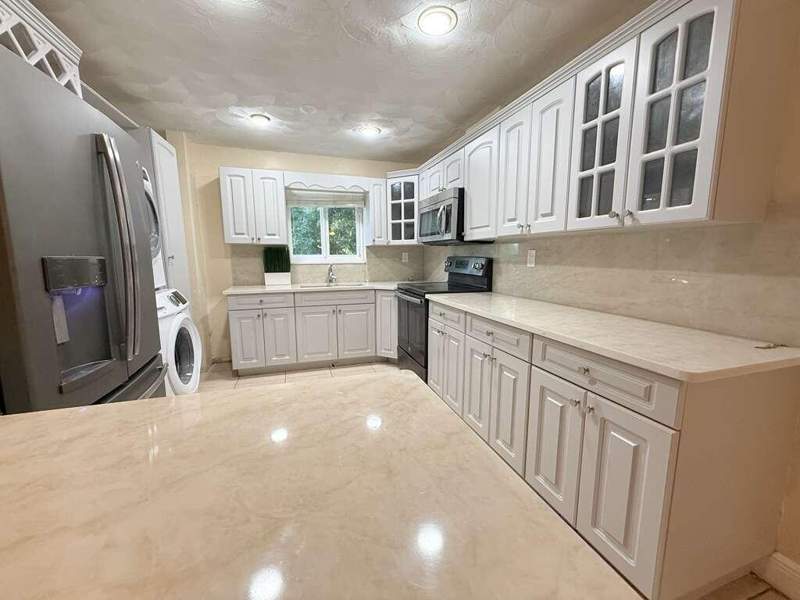 2 bedroom Condominium at 2210 Taylor Street #207, Paradise Gardens III Condo, Hollywood — photo 3