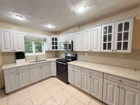 2210 Taylor Street #207, Hollywood FL - photo 6 of 12