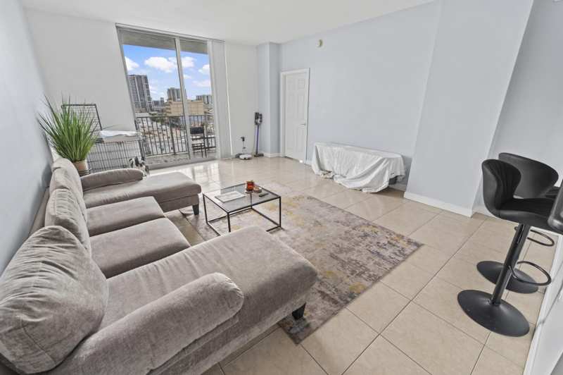 2 bedroom Condominium at 140 S Dixie Highway #813, Hollywood Station Res Condo, Hollywood — photo 1