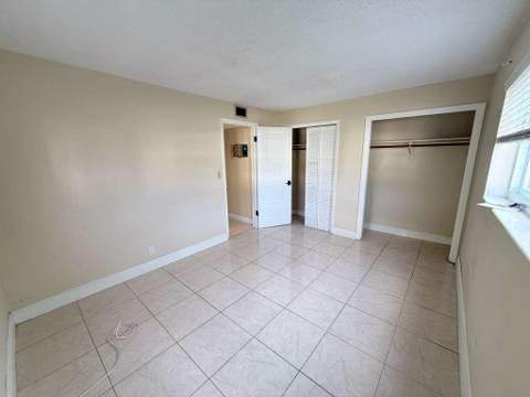 2210 Taylor Street #207, Hollywood FL - photo 11 of 12