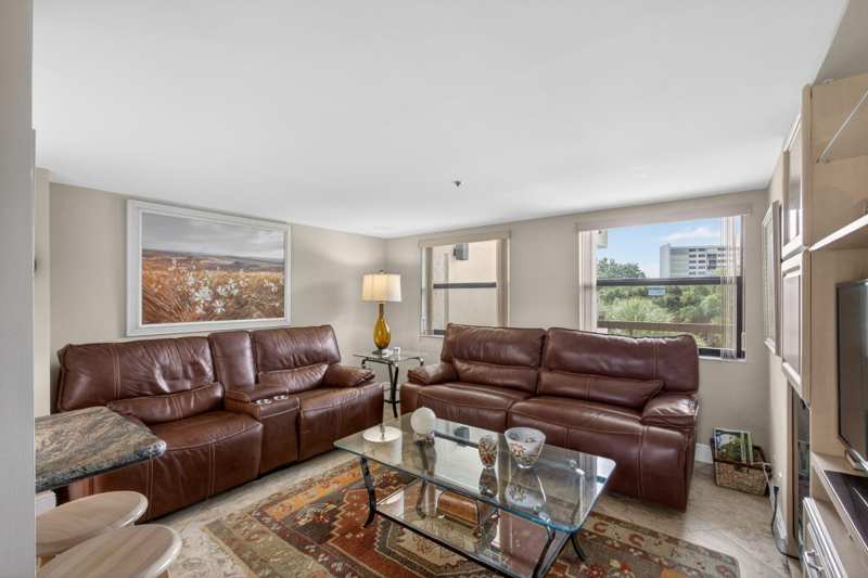2 bedroom Condominium at 364 Golfview Road #506, Everglades Of North Palm Beach, North Palm Beach — photo 1