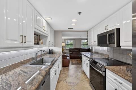 364 Golfview Road #506, North Palm Beach FL - photo 13 of 68