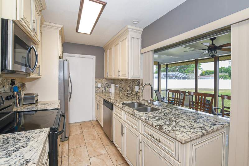2 bedroom Single Family Residence at 610 NW Marion Avenue, Port St Lucie Section 27, Port St. Lucie — photo 3
