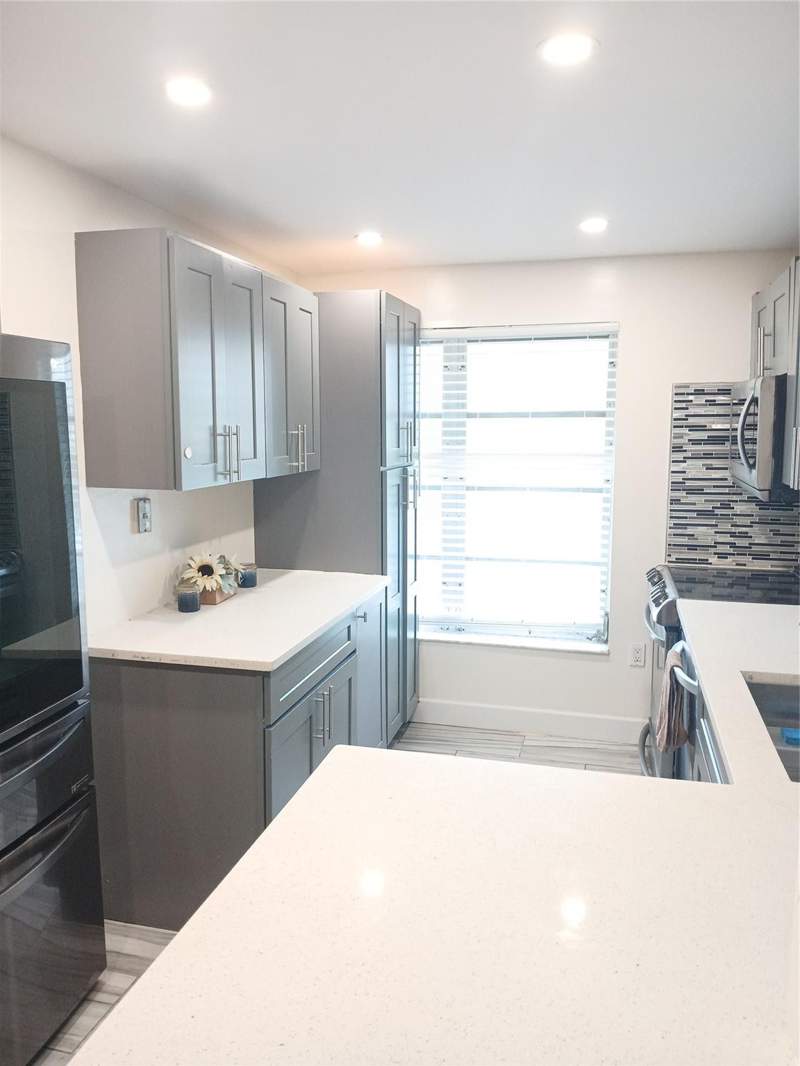 2 bedroom Condominium at 4170 Inverrary Drive #412, Manors Of Inverrary I-8, Lauderhill — photo 4