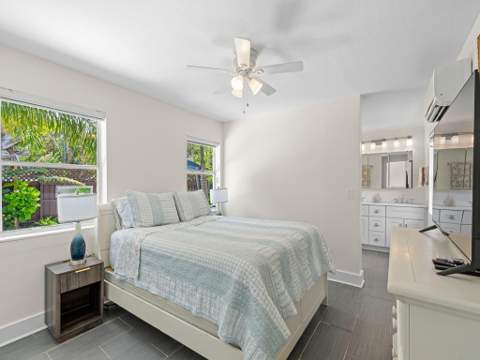 1615 N Lakeside Drive, Lake Worth Beach FL - photo 17 of 25