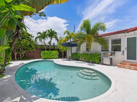 1615 N Lakeside Drive, Lake Worth Beach FL - photo 22 of 25
