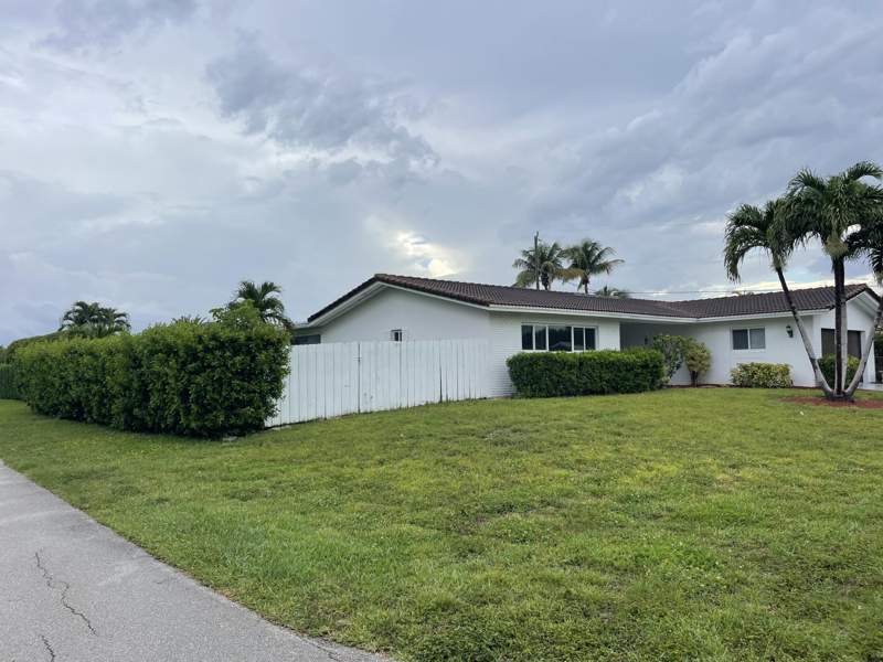 3 bedroom Single Family Residence at 2910 NE 40th Court, Venetian Isles 2nd Sec, Lighthouse Point — photo 5
