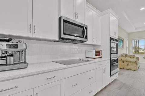 4941 Liberty Lane, Westlake FL - photo 16 of 46