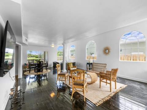 422 N Lakeside Drive, Lake Worth Beach FL - photo 9 of 55