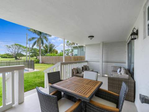 422 N Lakeside Drive, Lake Worth Beach FL - photo 19 of 55