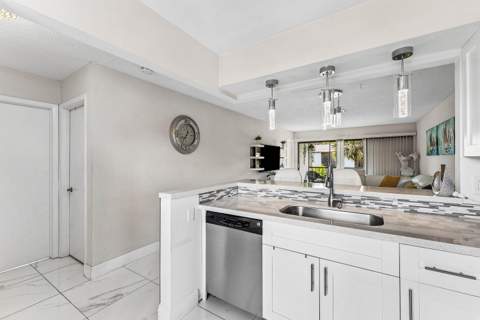 3220 Frederick Boulevard #49u, Delray Beach FL - photo 8 of 23
