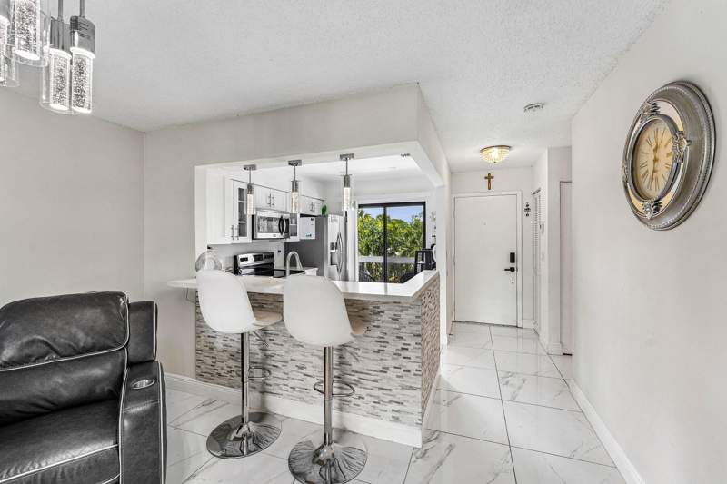 2 bedroom Condominium at 3220 Frederick Boulevard #49u, Boca Isle Condo, Delray Beach — photo 5