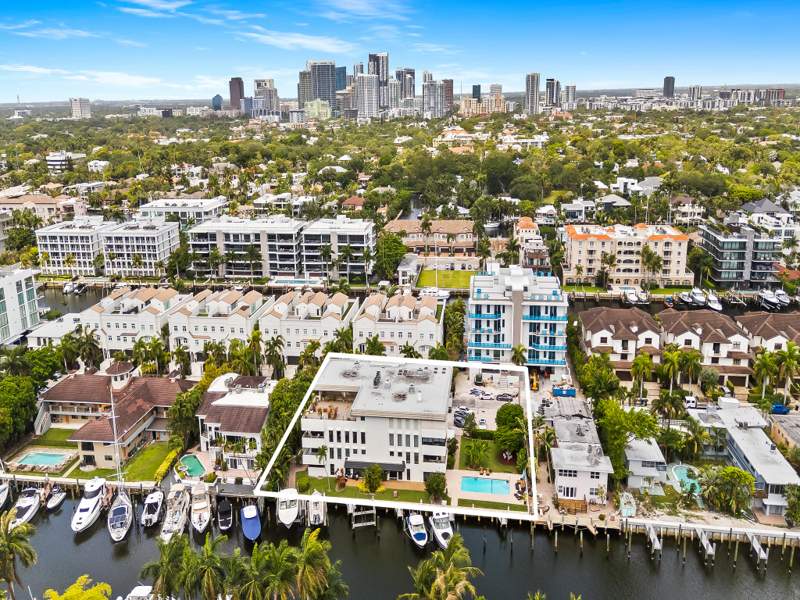 3 bedroom Stock Cooperative at 76 Isle Of Venice Drive #G, 76 Isle Of Venice Co-Op, Fort Lauderdale — photo 4
