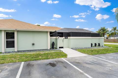 109 Bent Arrow Drive #C, Jupiter FL - photo 6 of 44