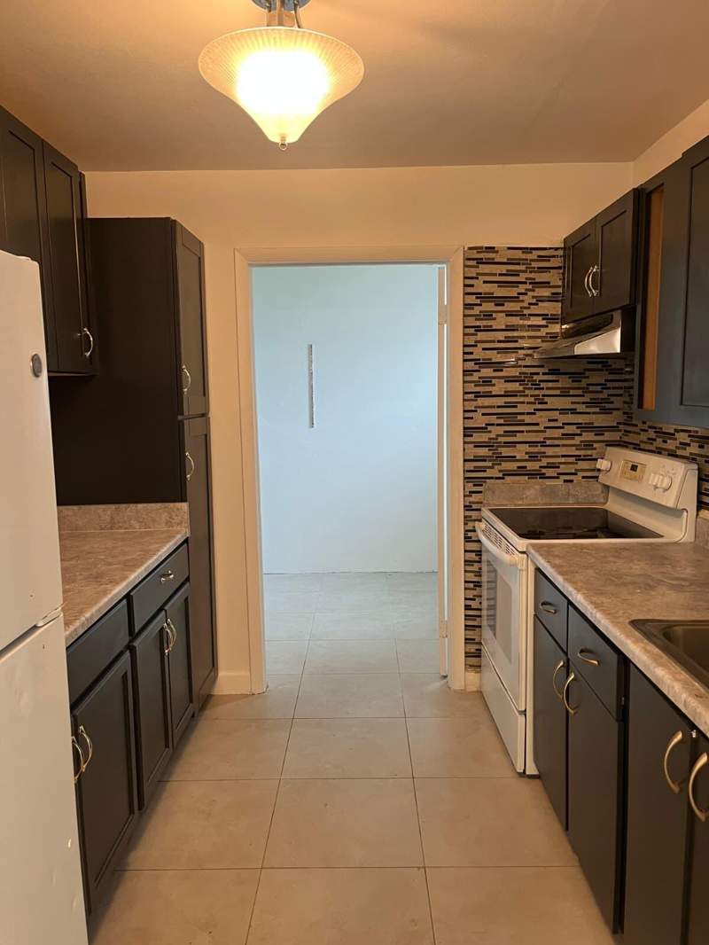 3 bedroom Single Family Residence at 3251 NW 13th Court, Larkdale Unit 2, Fort Lauderdale — photo 5