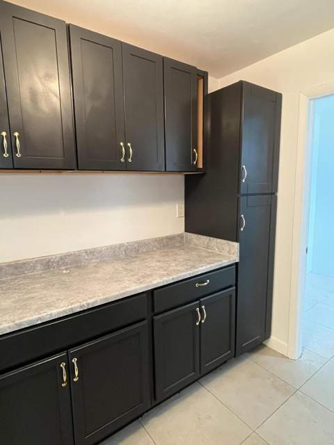 3251 NW 13th Court, Fort Lauderdale FL - photo 7 of 15