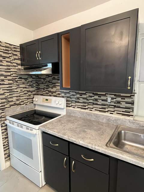 3251 NW 13th Court, Fort Lauderdale FL - photo 8 of 15