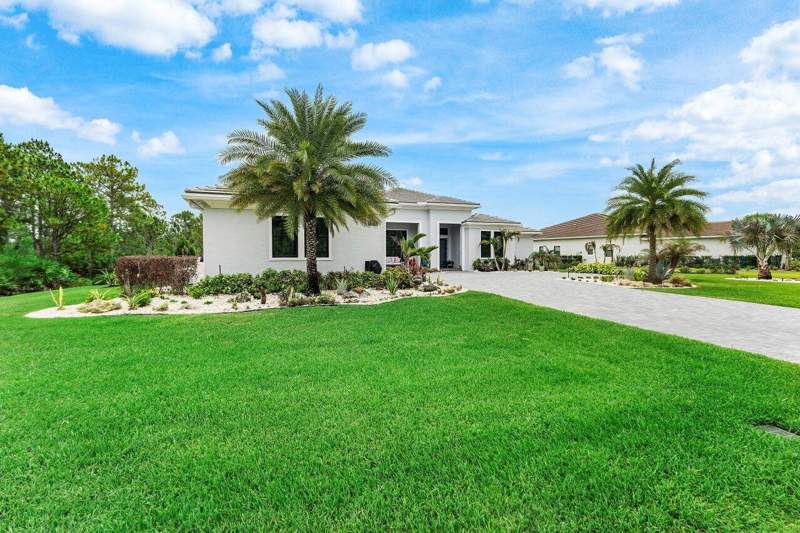 4 bedroom Single Family Residence at 2893 SW Goldenglow Drive, Tuscawilla (Aka Canopy Creek), Palm City — photo 3