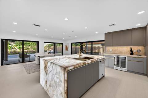 3088 NW 26th Avenue, Boca Raton FL - photo 8 of 67
