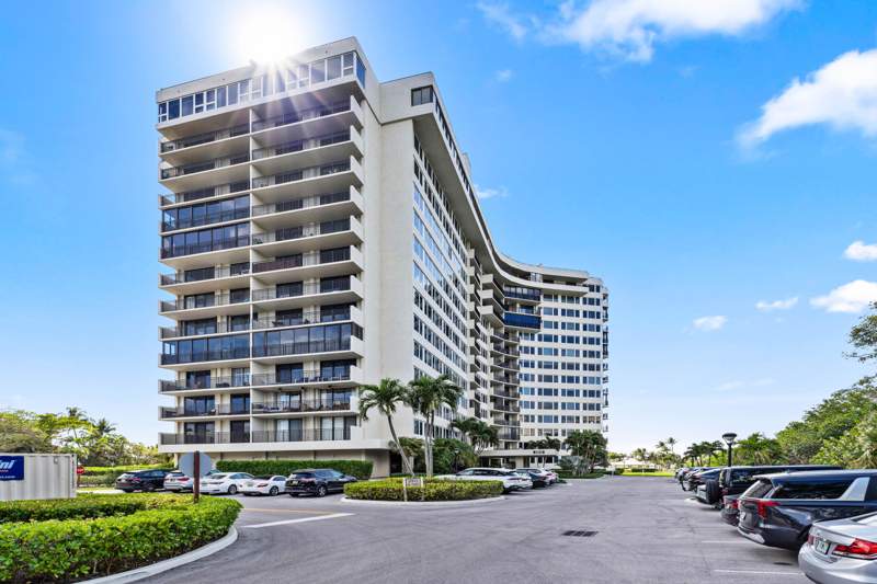 1 bedroom Condominium at 3912 S Ocean Boulevard #612, Regency Highland, Highland Beach — photo 5