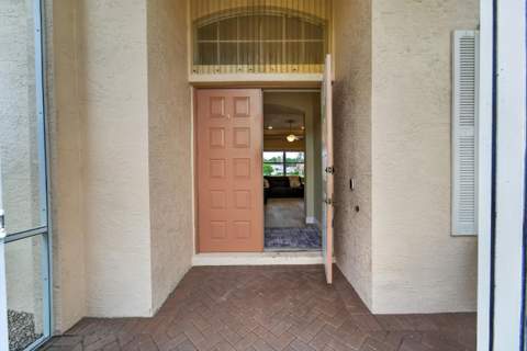 512 SW Lake Manatee Way, FL - photo 6 of 77