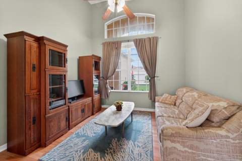 512 SW Lake Manatee Way, FL - photo 9 of 77