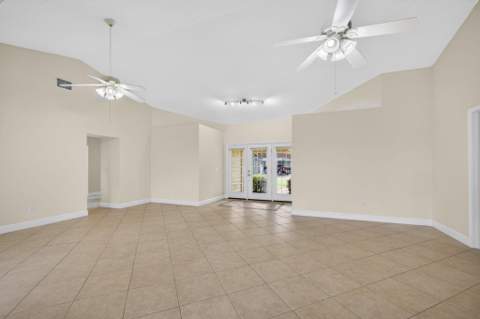 10420 SE Jupiter Narrows Drive, Hobe Sound FL - photo 12 of 78
