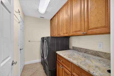 10420 SE Jupiter Narrows Drive, Hobe Sound FL - photo 15 of 78