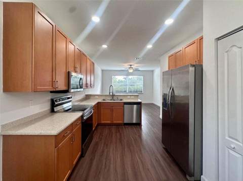 10931 SW Dunhill Court, Port St. Lucie FL - photo 8 of 41