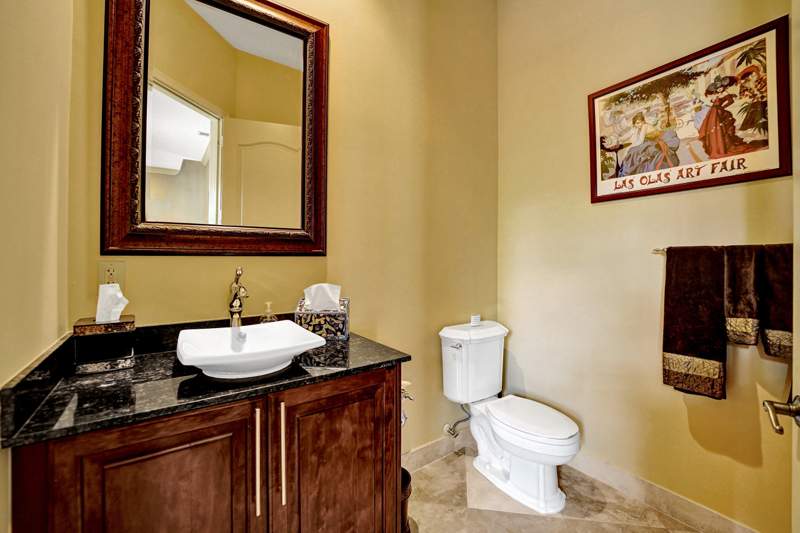 3 bedroom Townhouse at 1400 NE 24th Street #1400, Middle River Plaza, Wilton Manors — photo 4