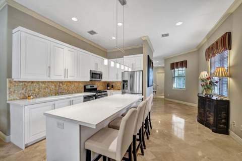 1400 NE 24th Street #1400, Wilton Manors FL - photo 6 of 46