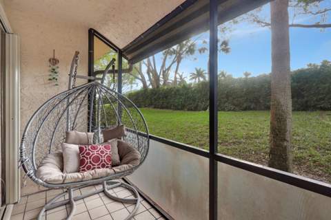 14 Via De Casas Sur #104, Boynton Beach FL - photo 12 of 37