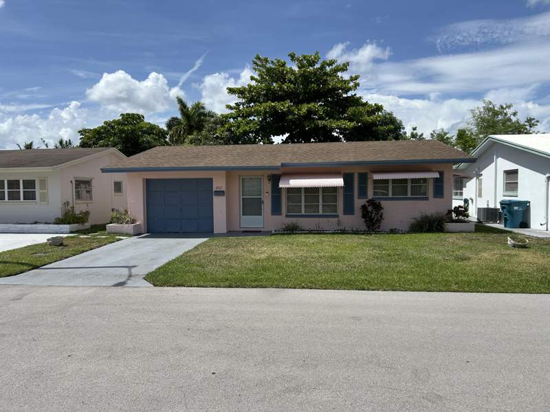 2 bedroom Single Family Residence at 4517 NW 49th Street, Mainlands Of Tamarac Lakes, Tamarac — photo 2