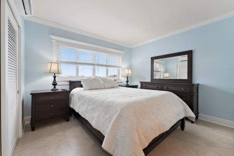 33 S Ocean Avenue #502, Palm Beach Shores FL - photo 17 of 47