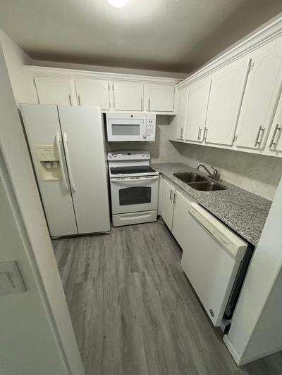1 bedroom Condominium at 244 Windsor K, Windsor Condos, West Palm Beach — photo 1